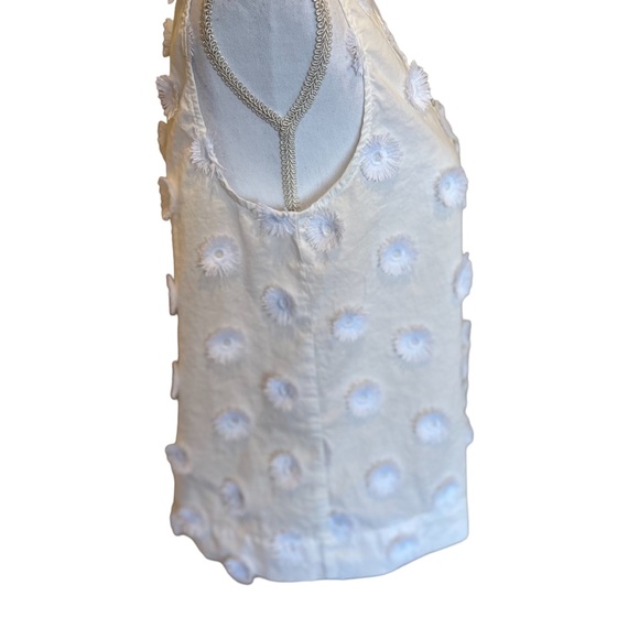 Waverly Grey Women’s Top Size Medium Kat White Sleeveless Cotton Flower Accent - Picture 8 of 14
